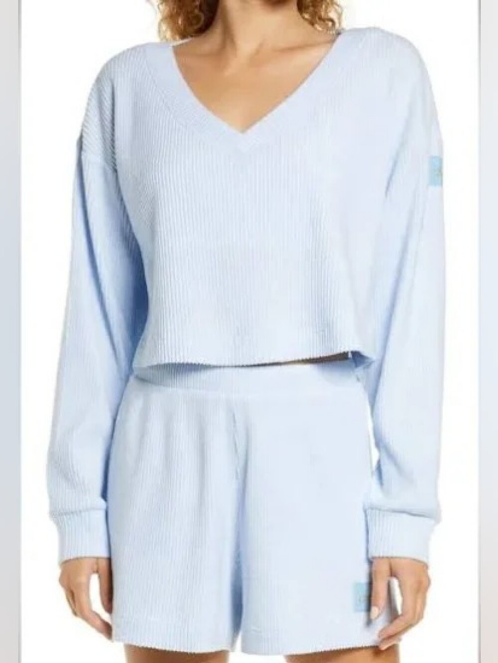 Alo Yoga Muse 2pc SET Ribbed V Neck  and Shorts in Blue Skies sz SMALL MEDIUM
